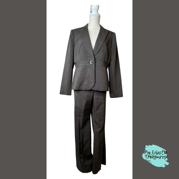 Evan Picone Gray Tailored Pantsuit for Business - Picture 1 of 16